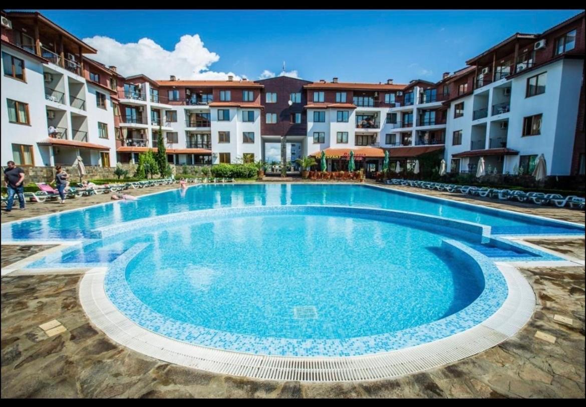 Private Apartments In Apolon Ράβντα Εξωτερικό φωτογραφία
