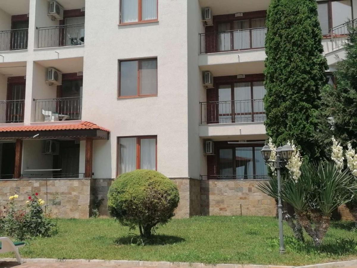 Private Apartments In Apolon Ράβντα Εξωτερικό φωτογραφία