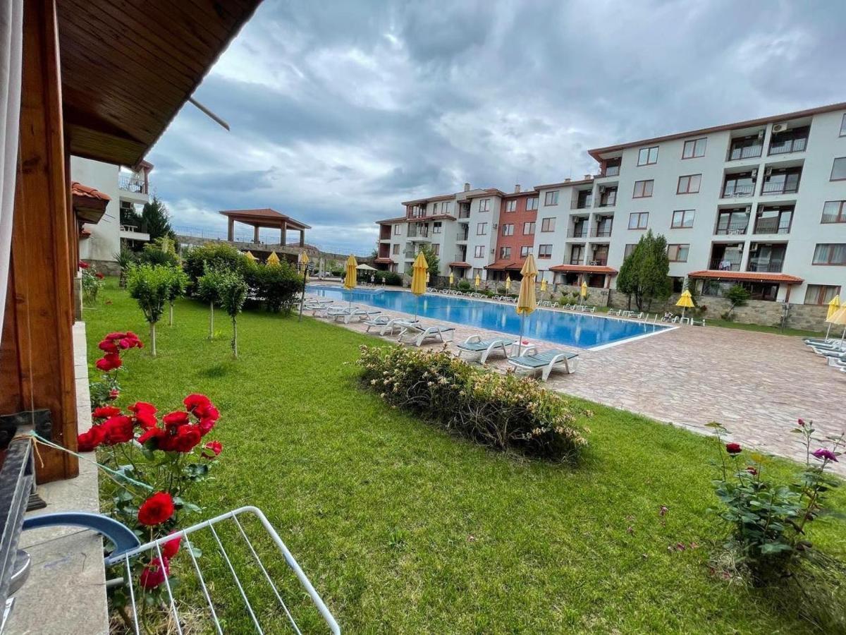 Private Apartments In Apolon Ράβντα Εξωτερικό φωτογραφία